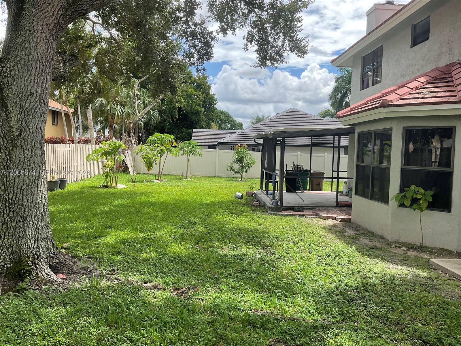 760 Blue Ridge Way Property Photo 4