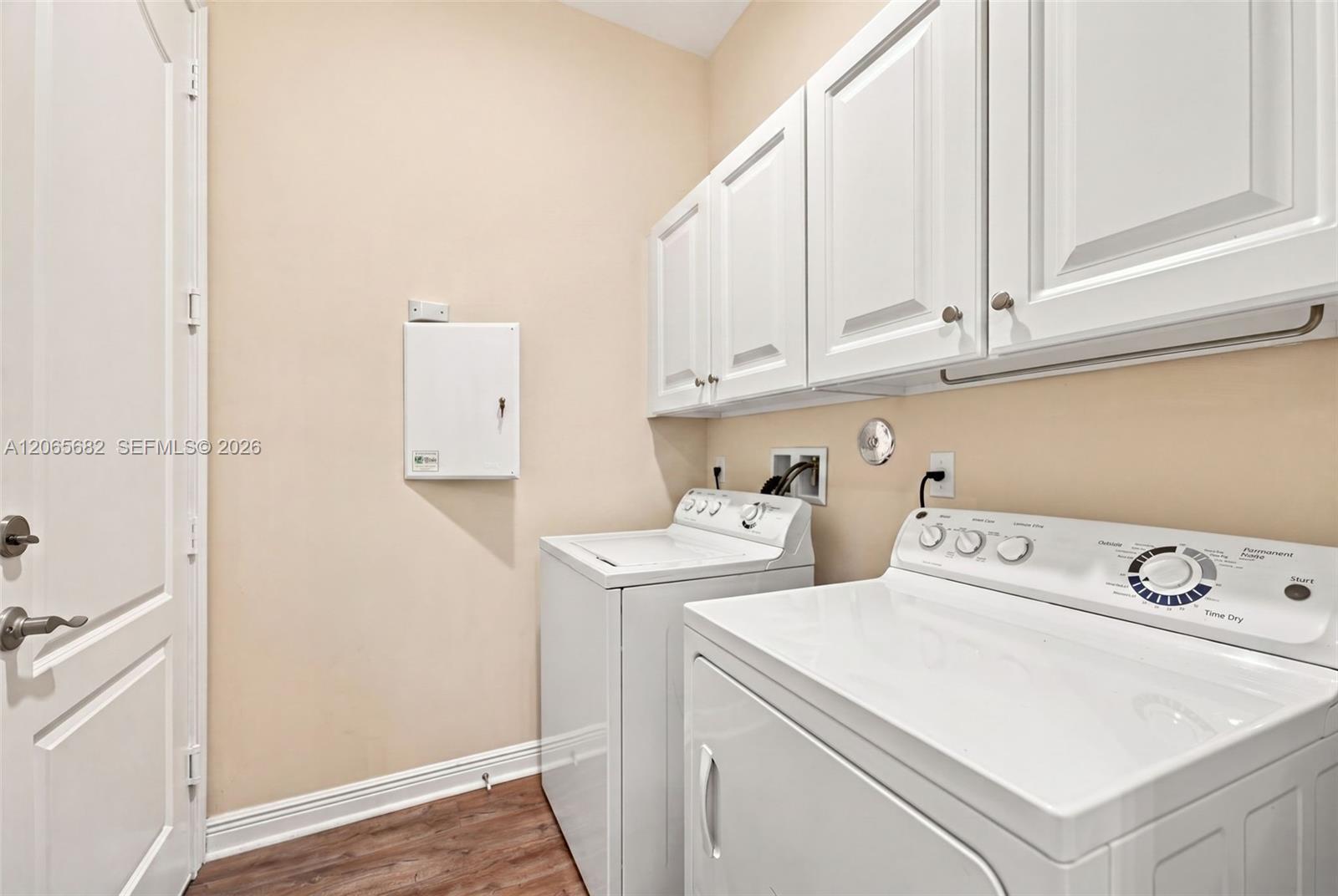 8550 Lakeside Bend Property Photo 40