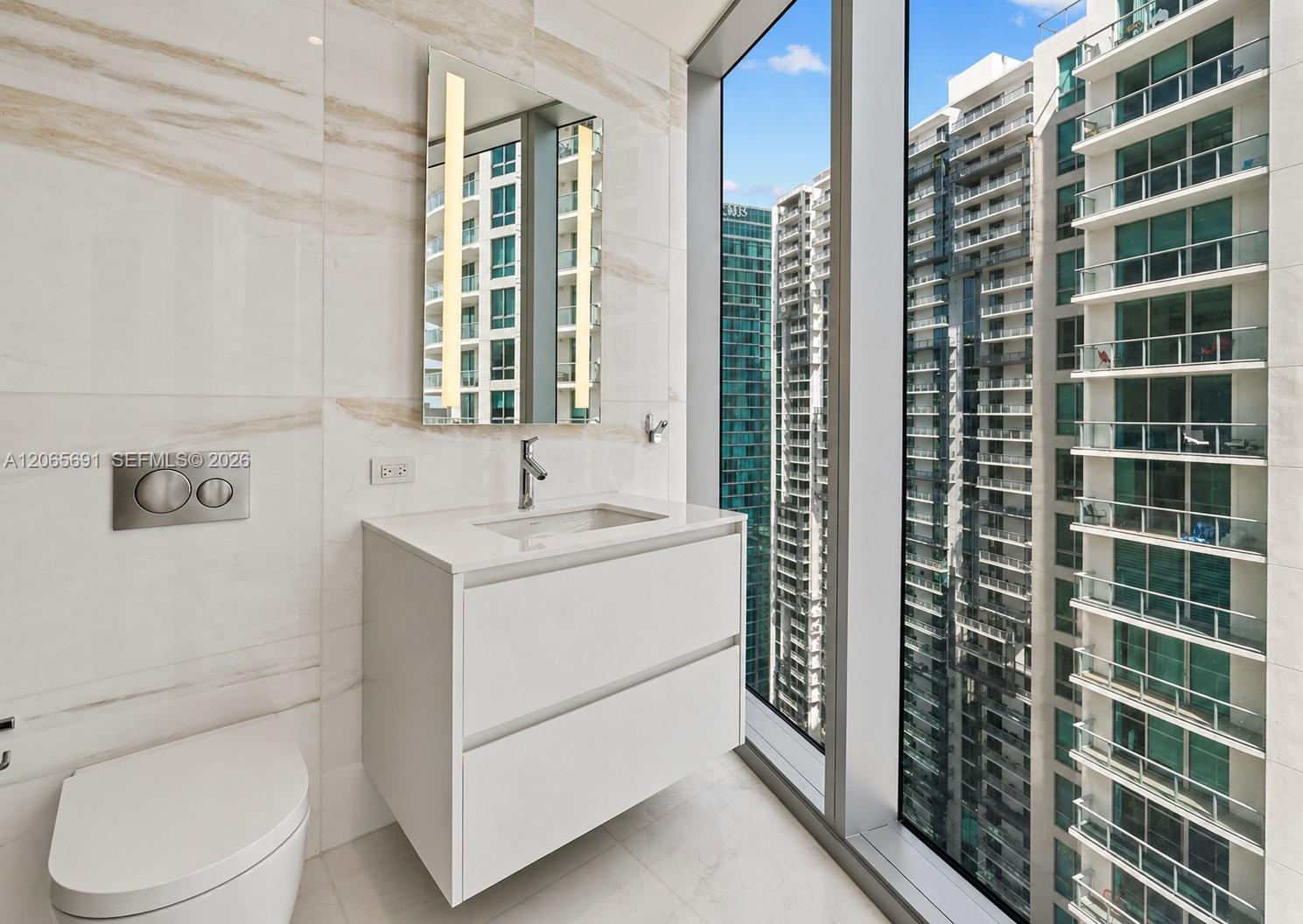 300 Biscayne Boulevard Way 4201e Property Photo 19