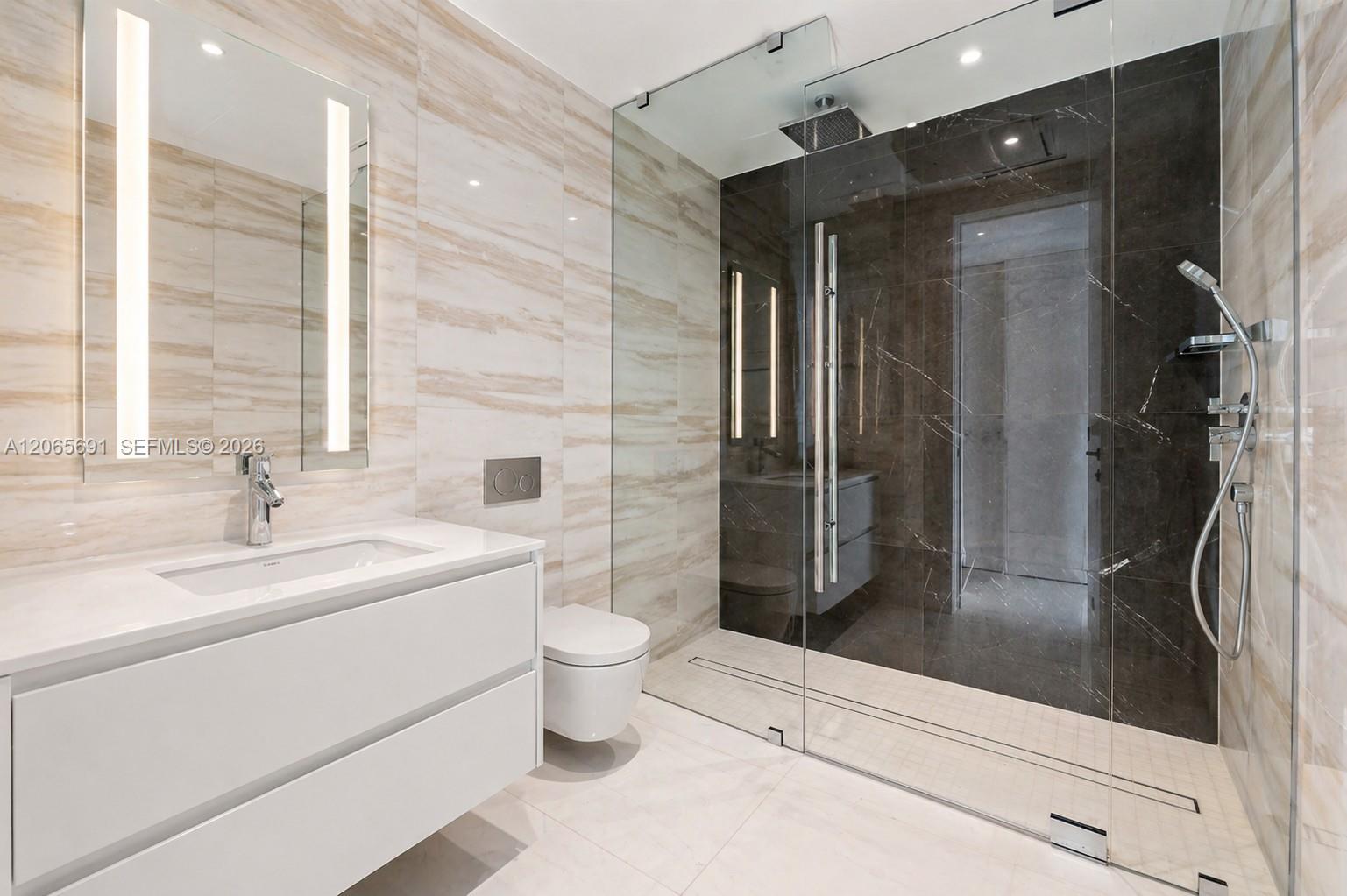 300 Biscayne Boulevard Way 4201e Property Photo 22