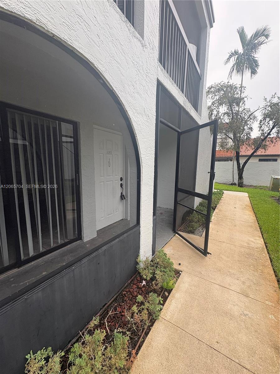 18236 Mediterranean Boulevard 3-12 Property Photo 4