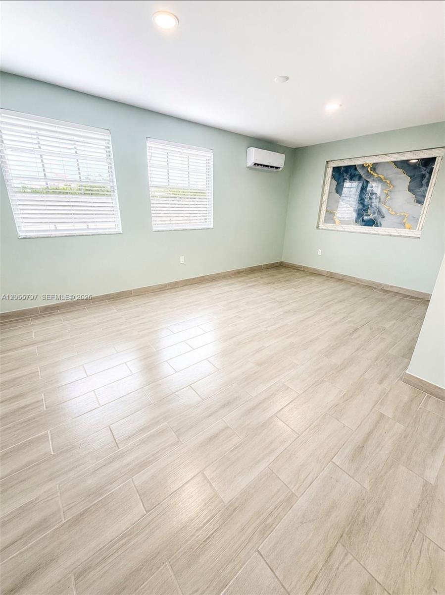359 W 12th Street 3 Property Photo 8