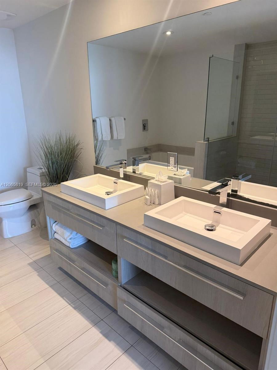 4010 S Ocean Drive T3507 Property Photo 15