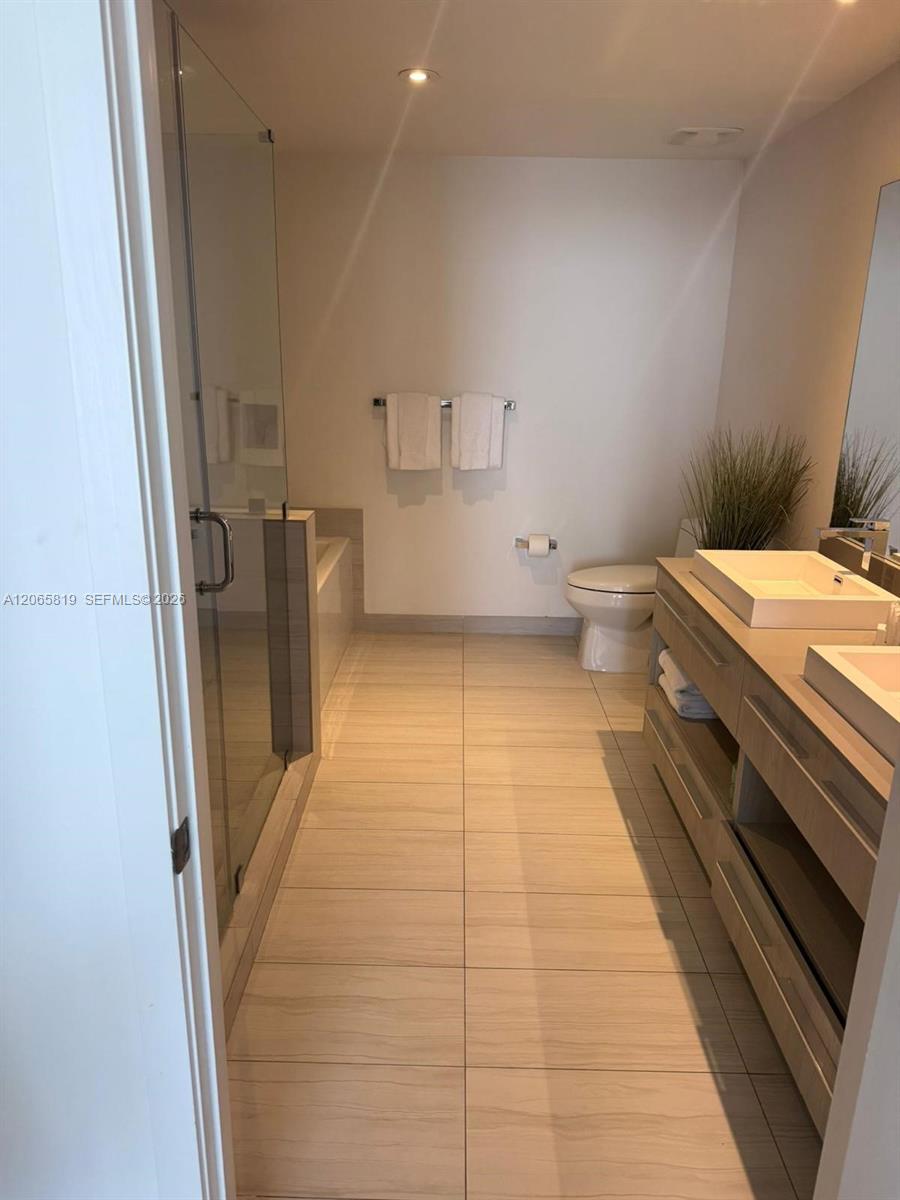 4010 S Ocean Drive T3507 Property Photo 17