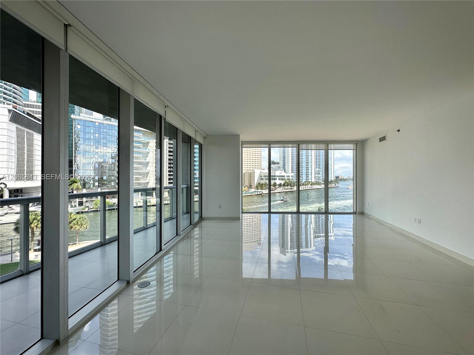 465 Brickell Avenue 502 Property Photo 9