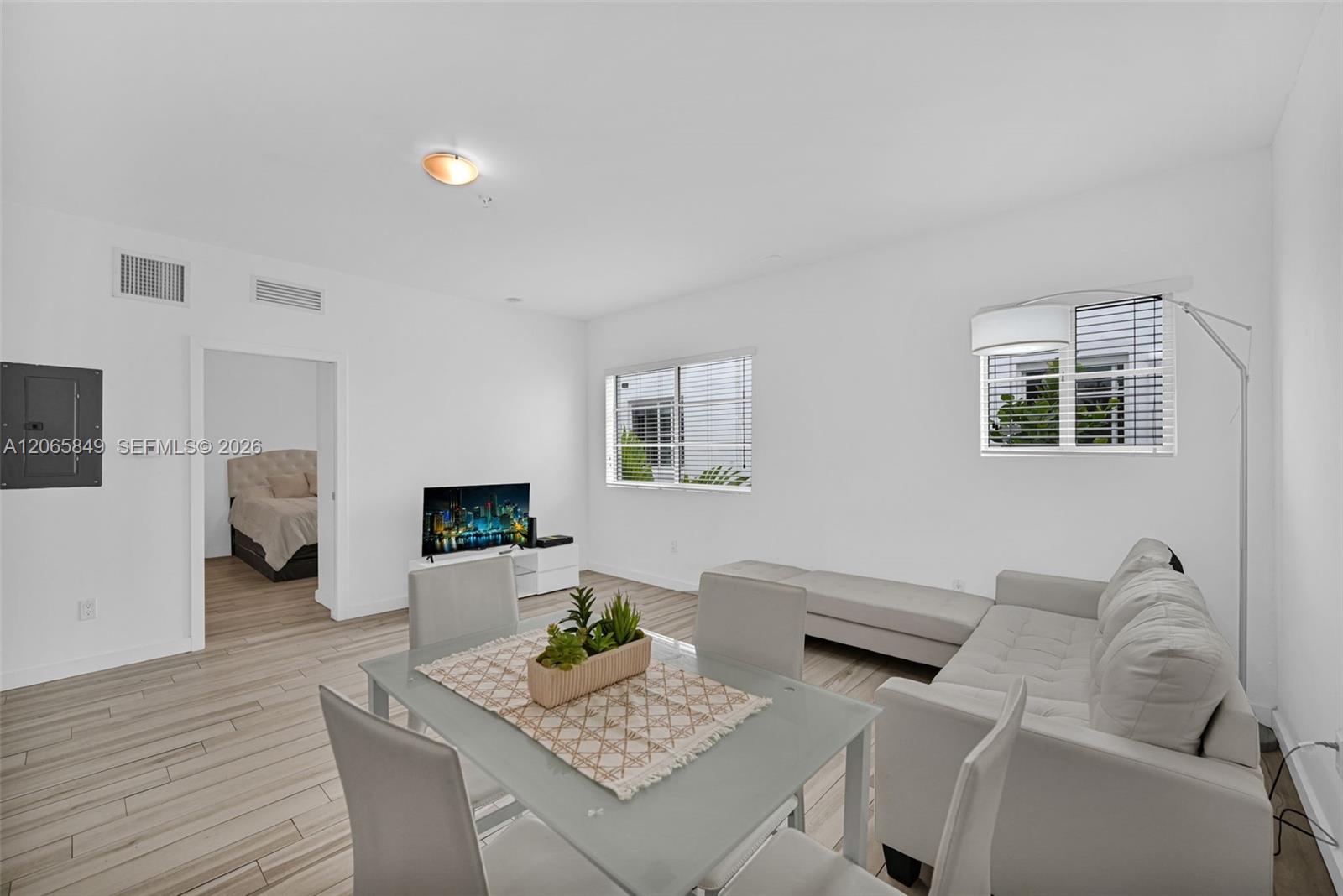 1560 Meridian Avenue 207 Property Photo 1