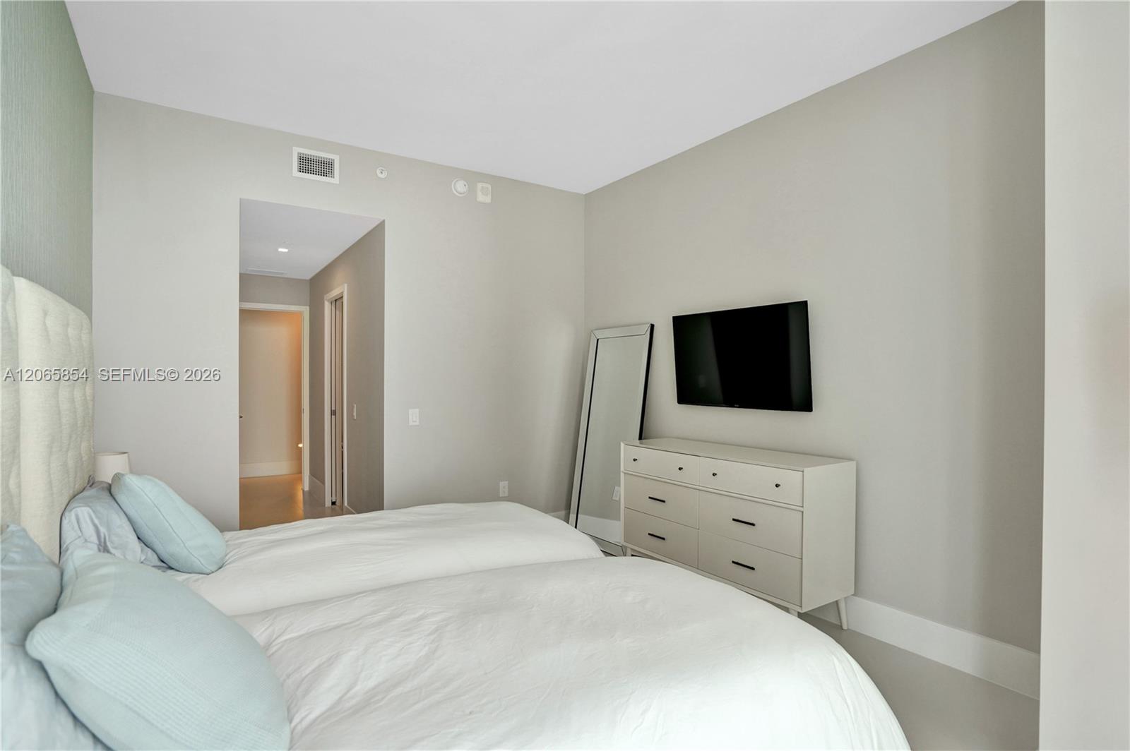 501 Ne 31st Street Ph4102 Property Photo 21