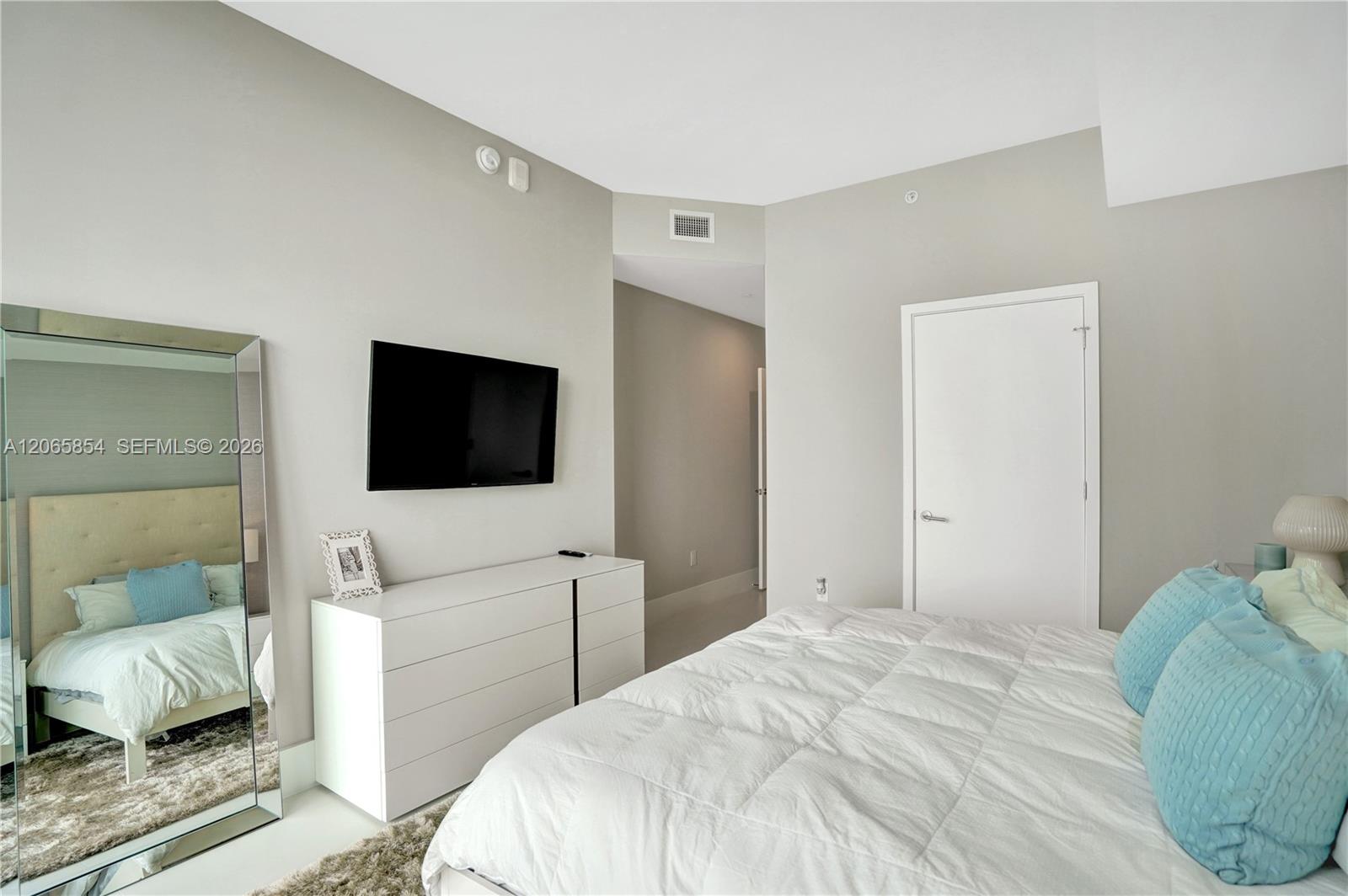 501 Ne 31st Street Ph4102 Property Photo 26