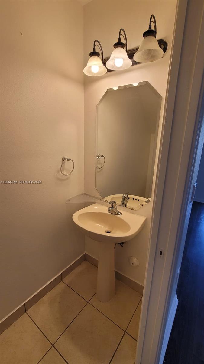 8353 Sw 26th Street 104 Property Photo 8