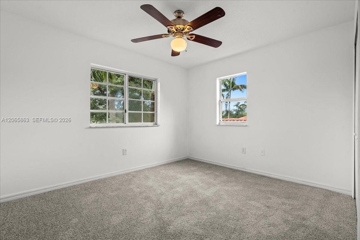 1720 Ne 35 Avenue Property Photo 26