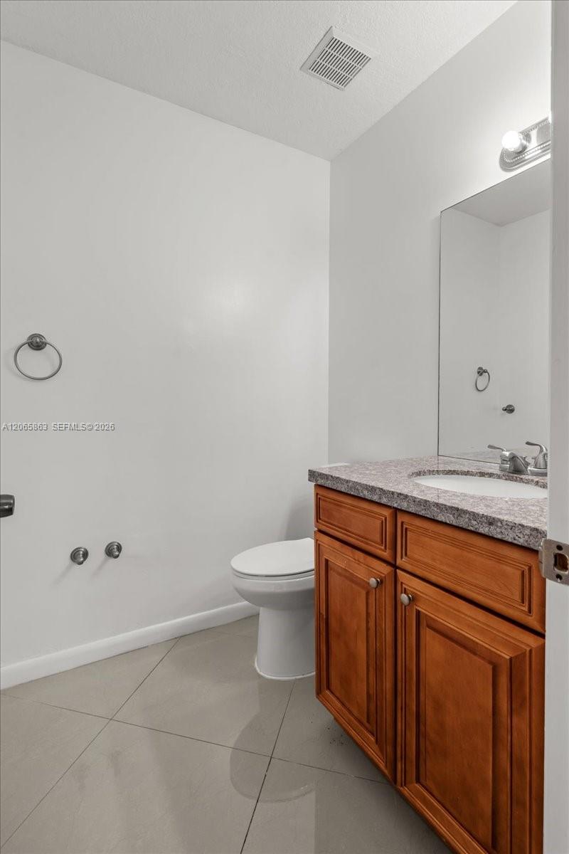 1720 Ne 35 Avenue Property Photo 28