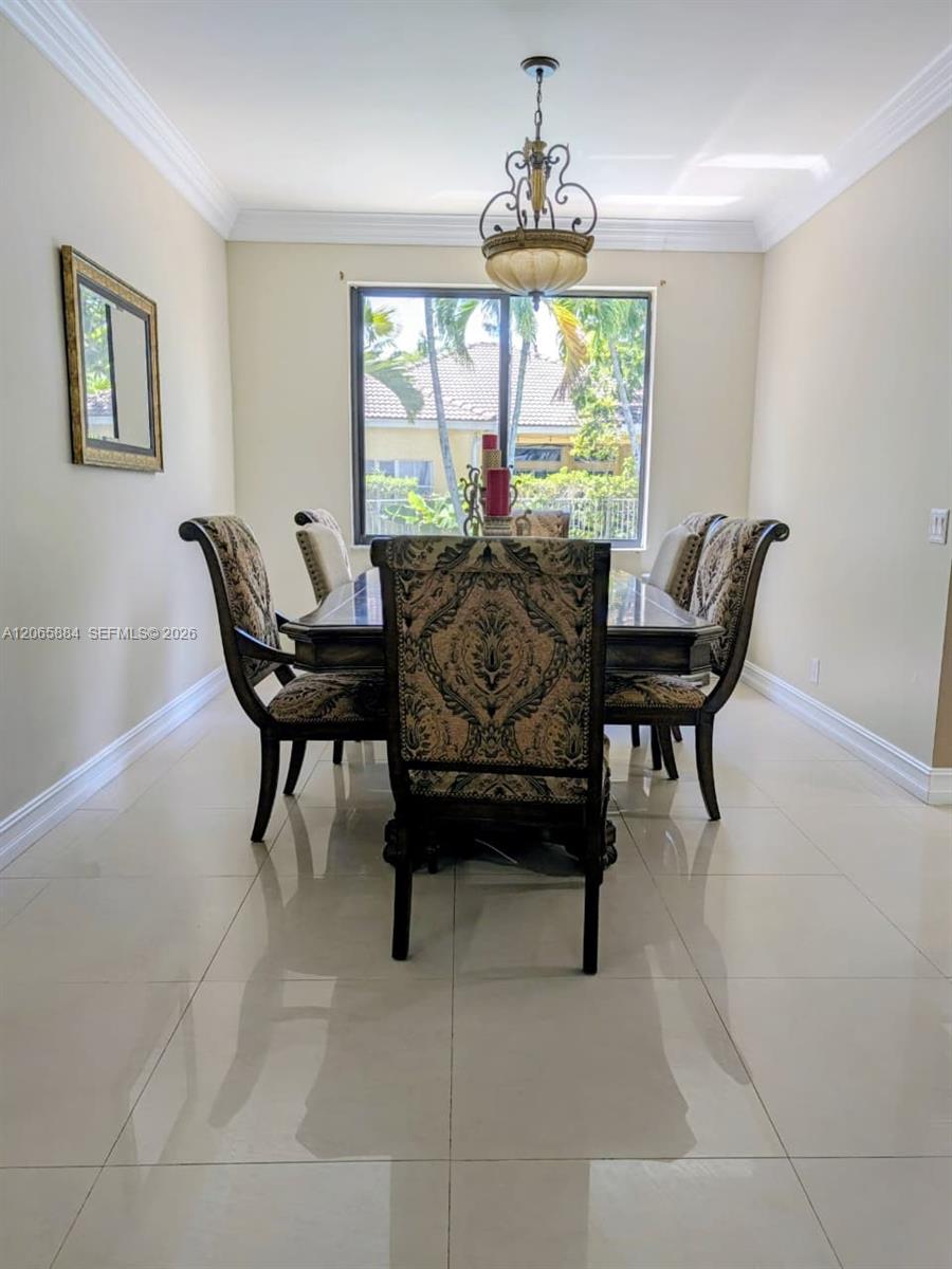 1073 Allamanda Way Property Photo 6