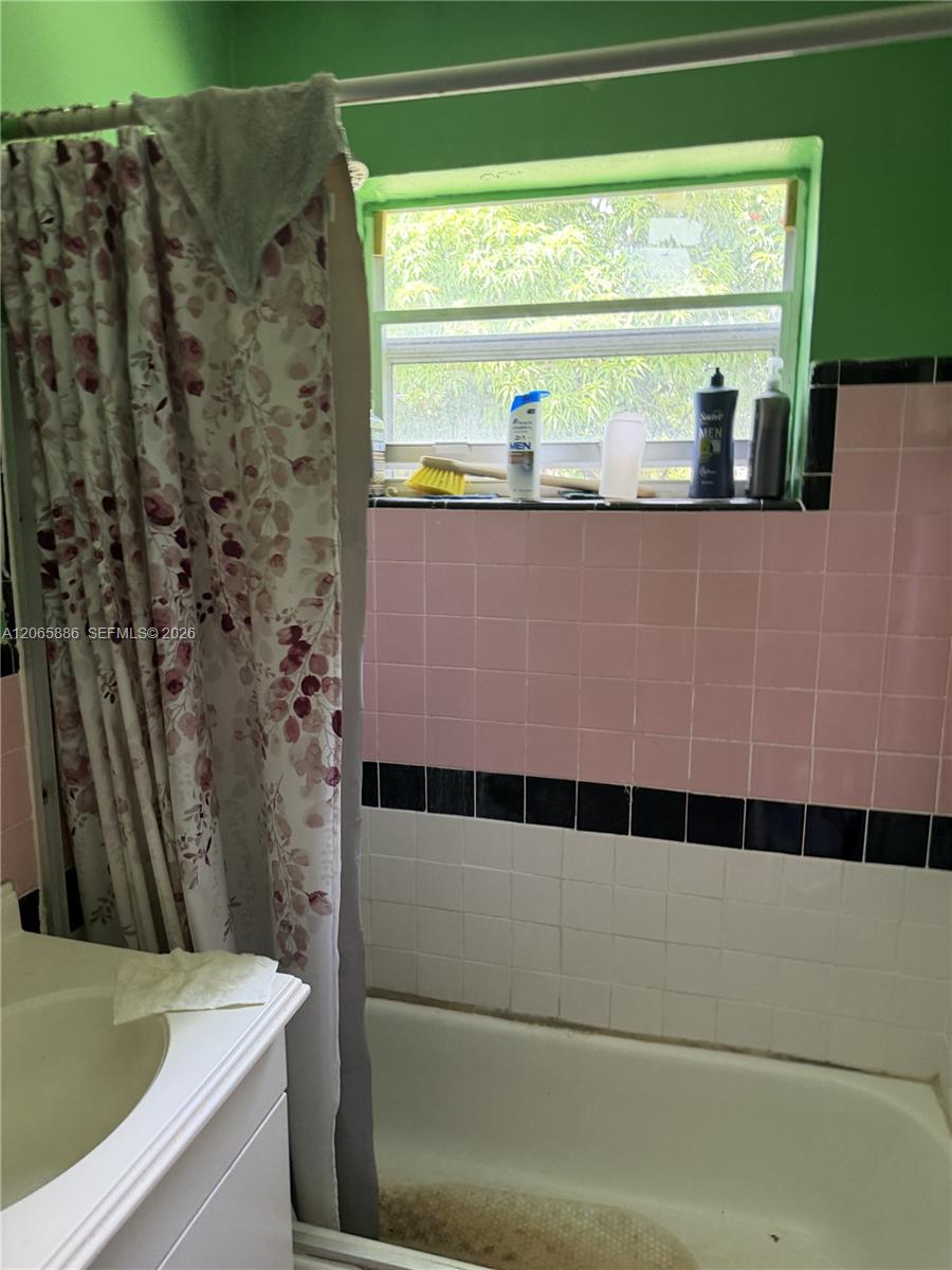 123 Ronald Road Property Photo 9