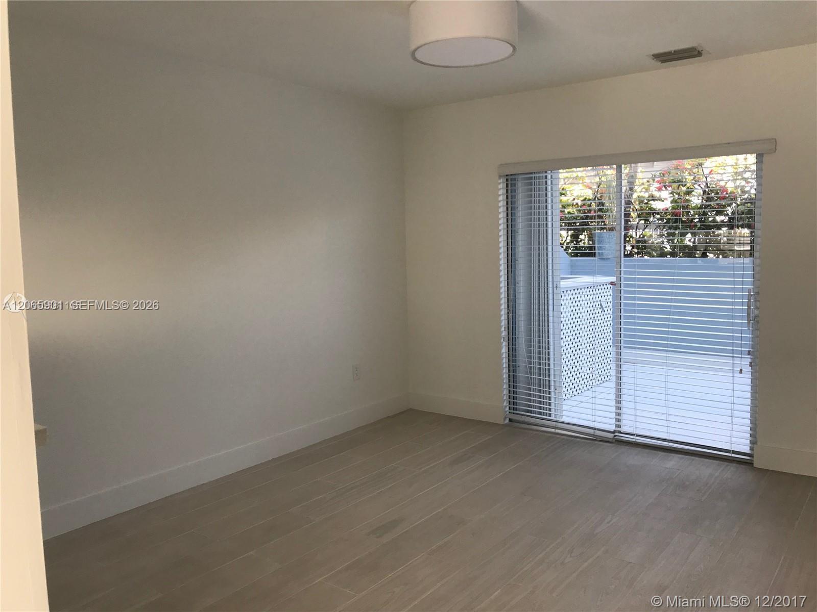 A12065901 Property Photo 2