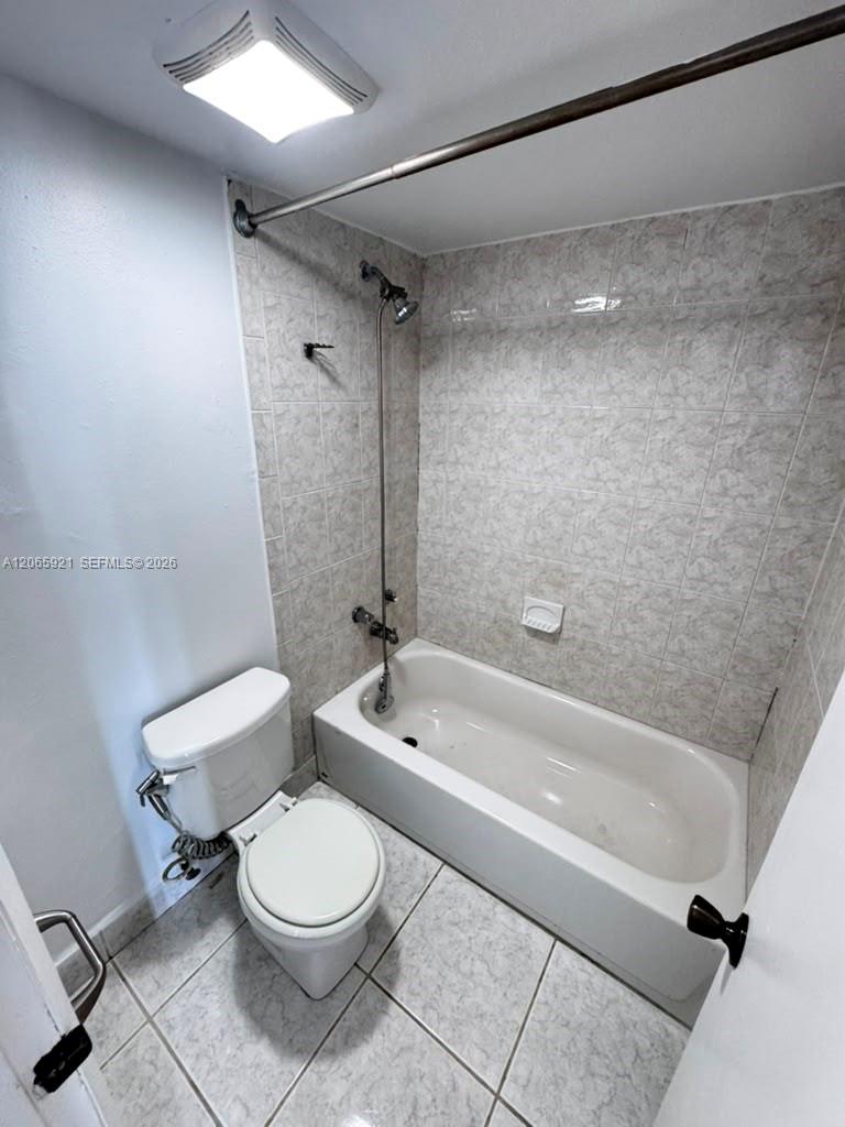 A12065921 Property Photo 9