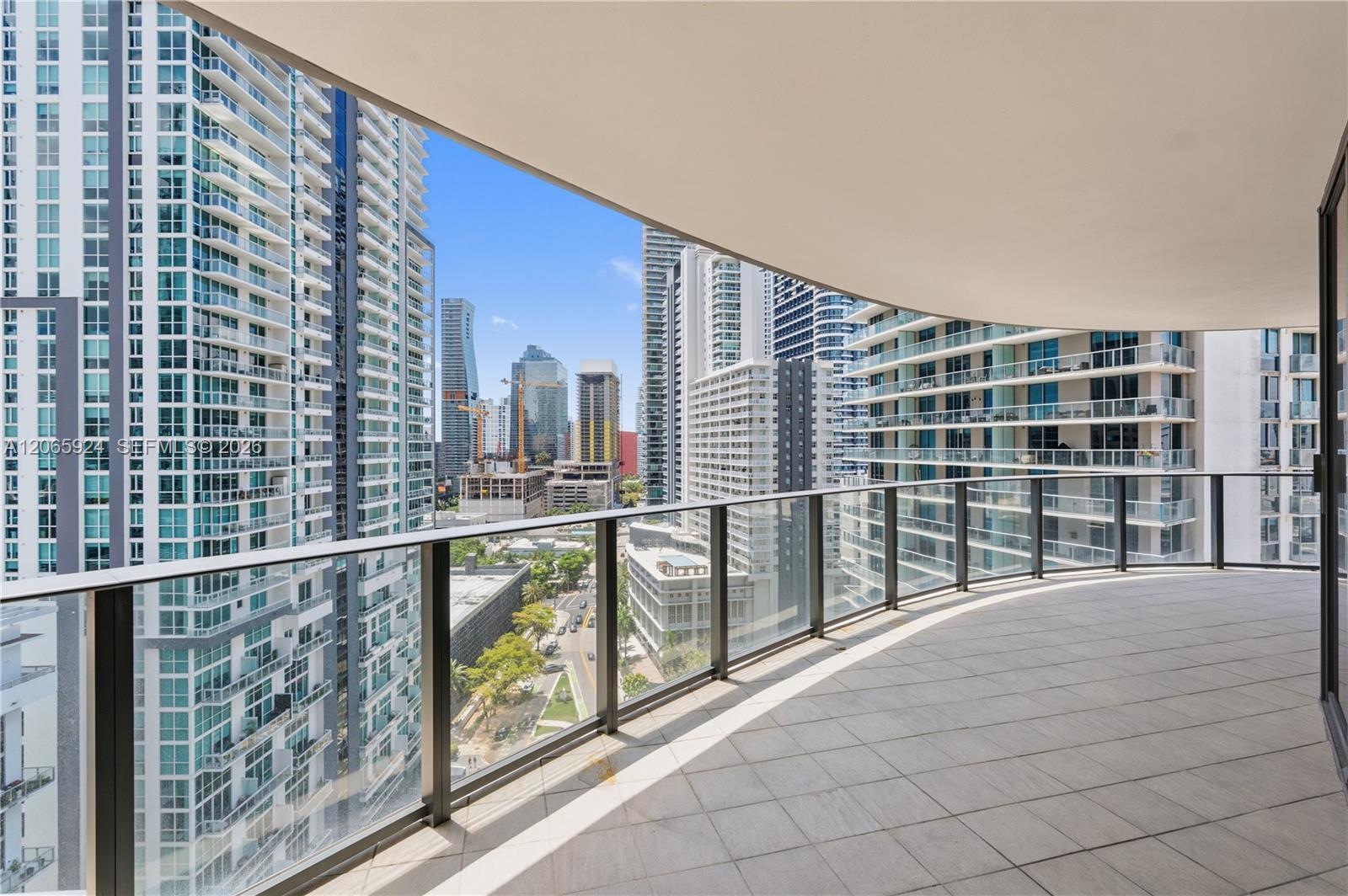 1000 Brickell Plaza 1902 Property Photo 1