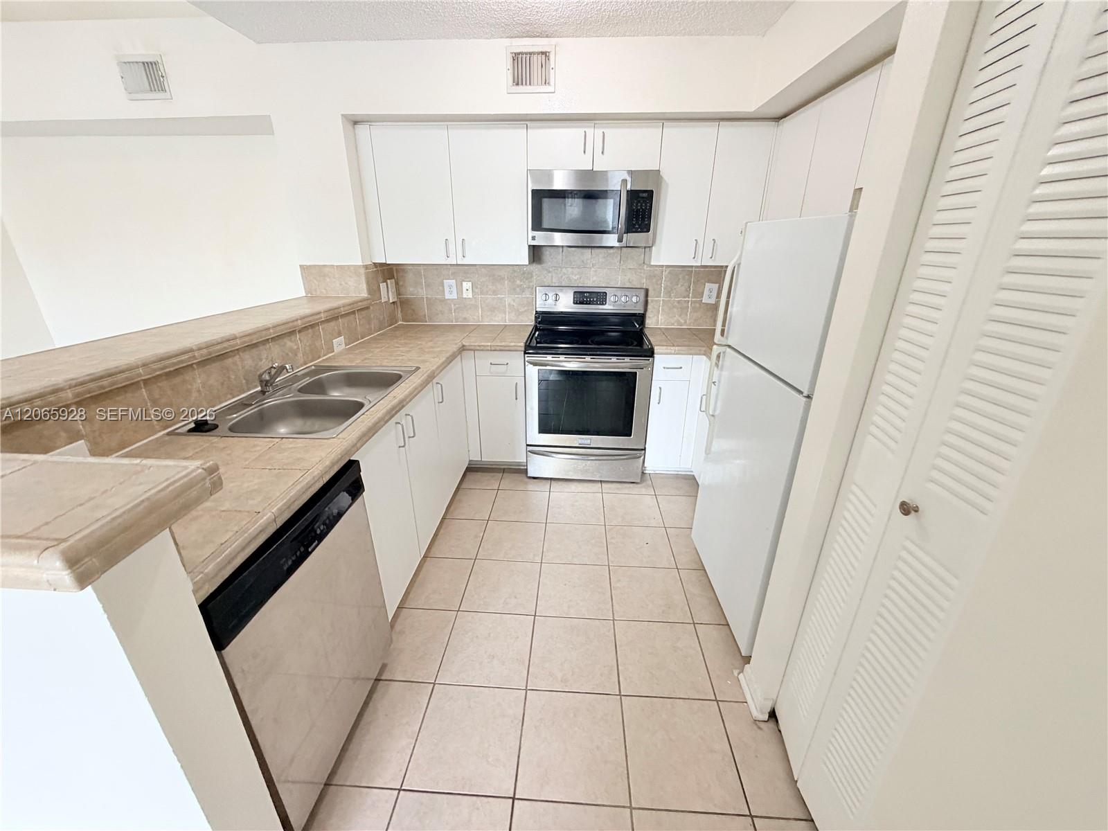 1749 Village Boulevard 304 Property Photo 3