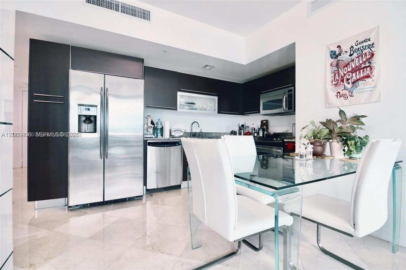 950 Brickell Bay Drive 1807 Property Photo 4