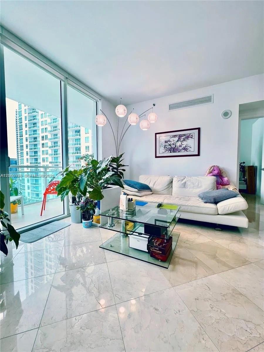 950 Brickell Bay Drive 1807 Property Photo 6