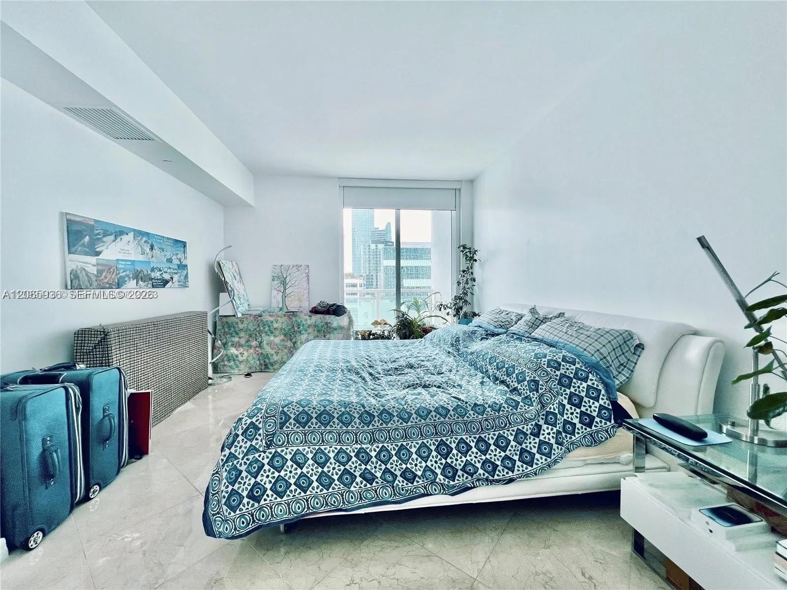 950 Brickell Bay Drive 1807 Property Photo 8