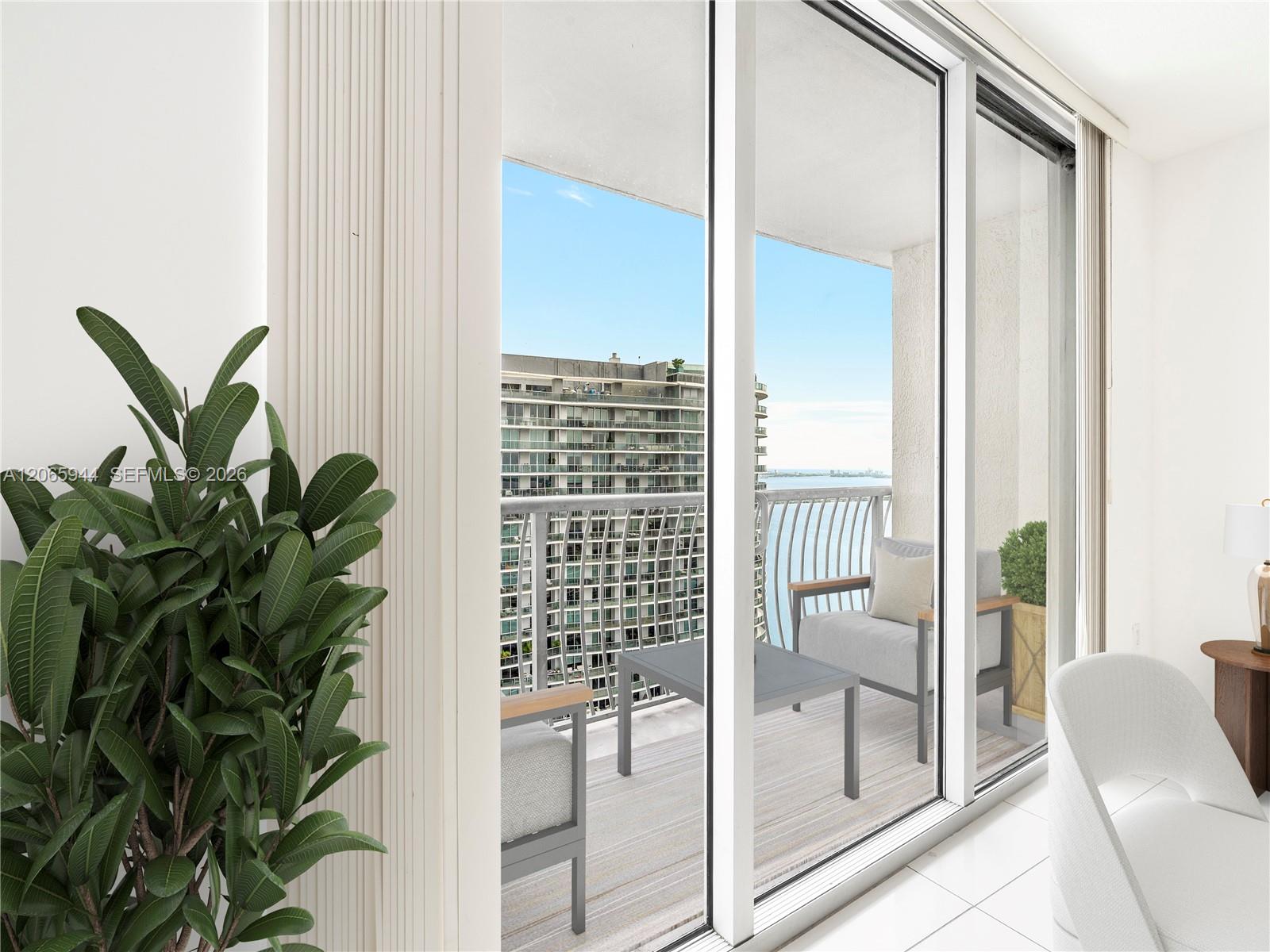 1750 N Bayshore Drive Ph-5309 Property Photo 9