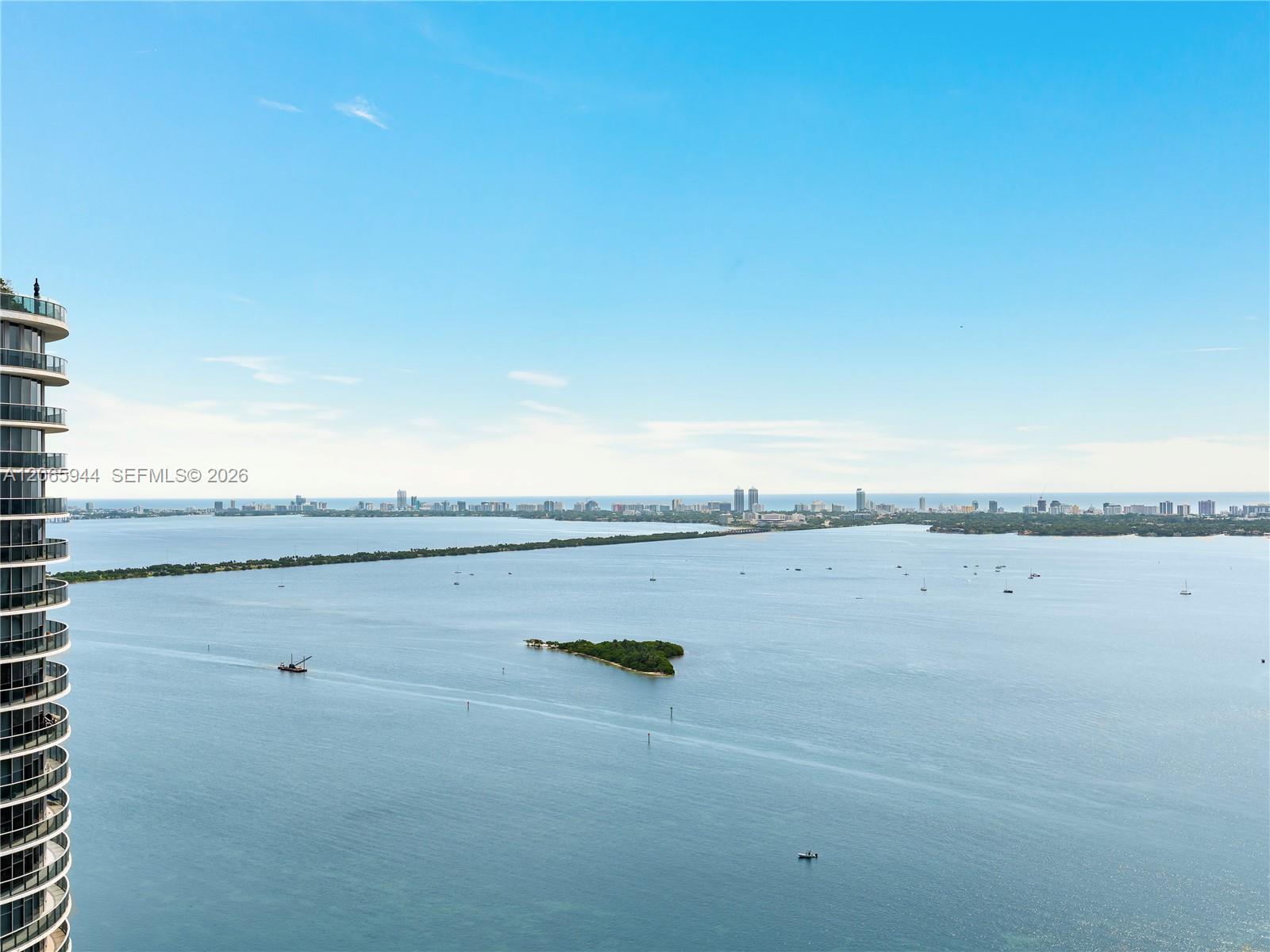 1750 N Bayshore Drive Ph-5309 Property Photo 18