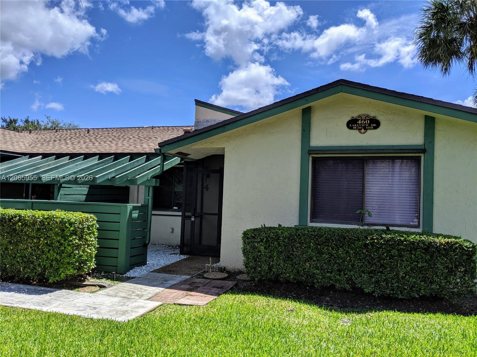 460 Lakeview Drive 4 Property Photo 1
