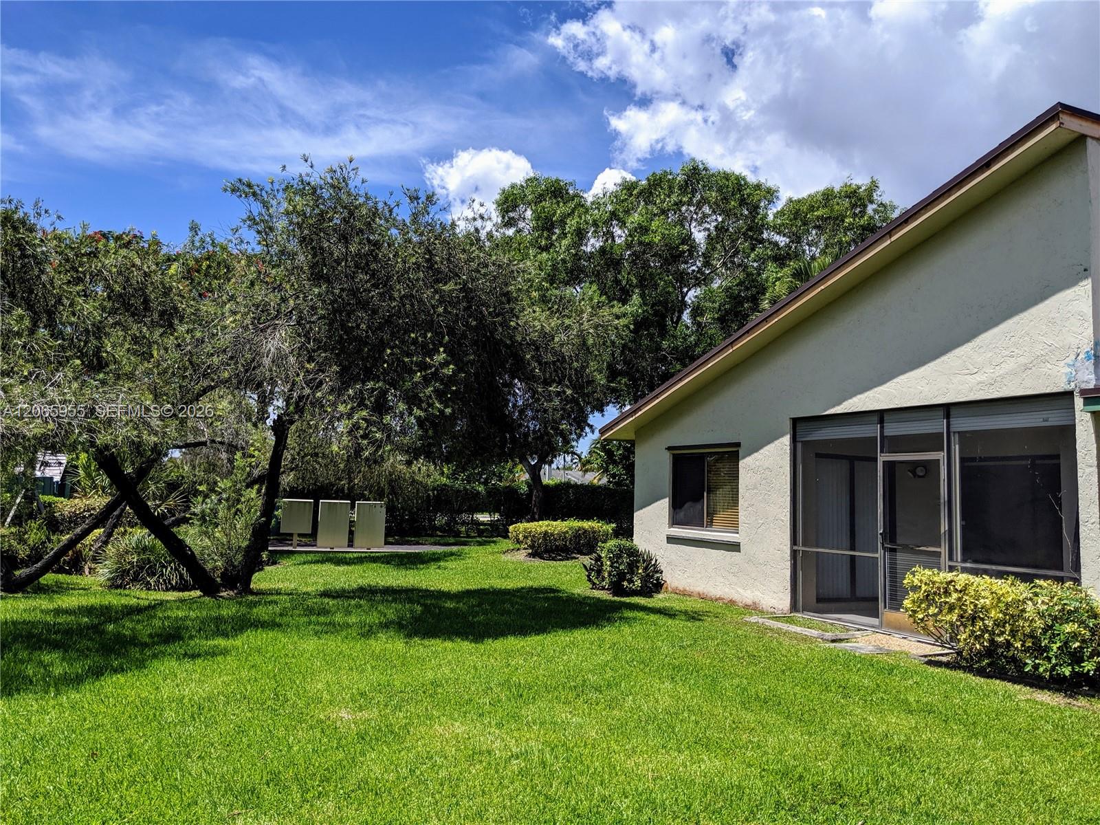 460 Lakeview Drive 4 Property Photo 3