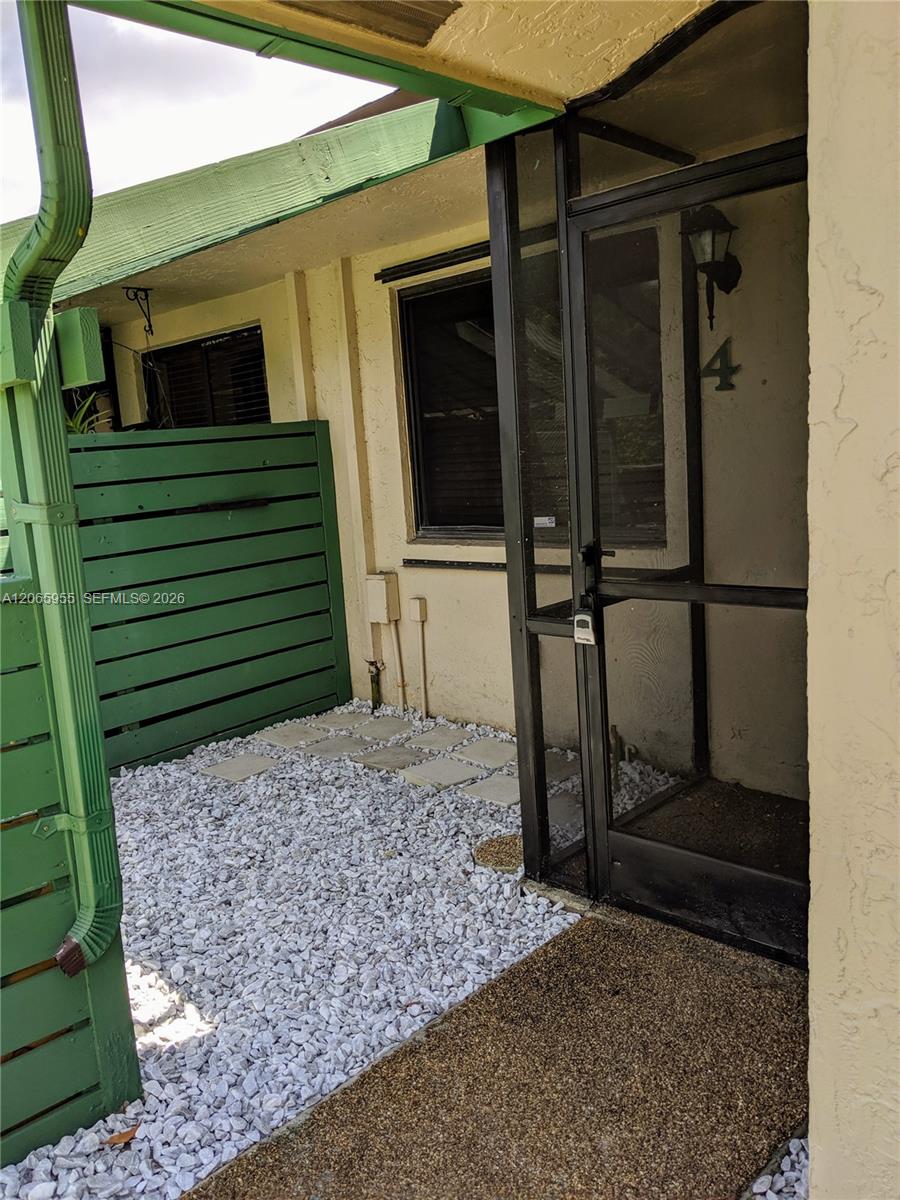 460 Lakeview Drive 4 Property Photo 4
