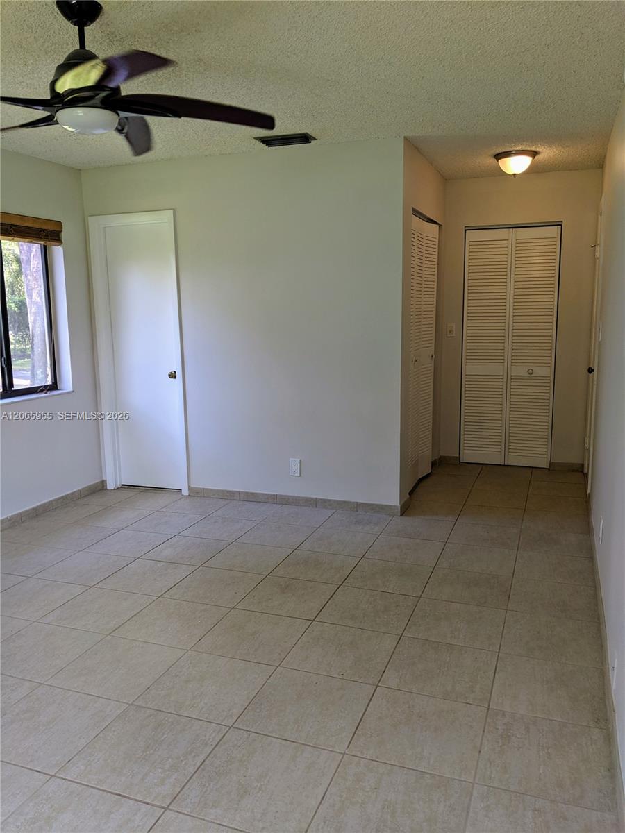 460 Lakeview Drive 4 Property Photo 8