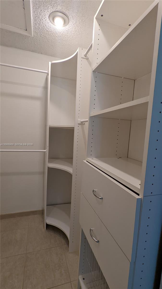 460 Lakeview Drive 4 Property Photo 11