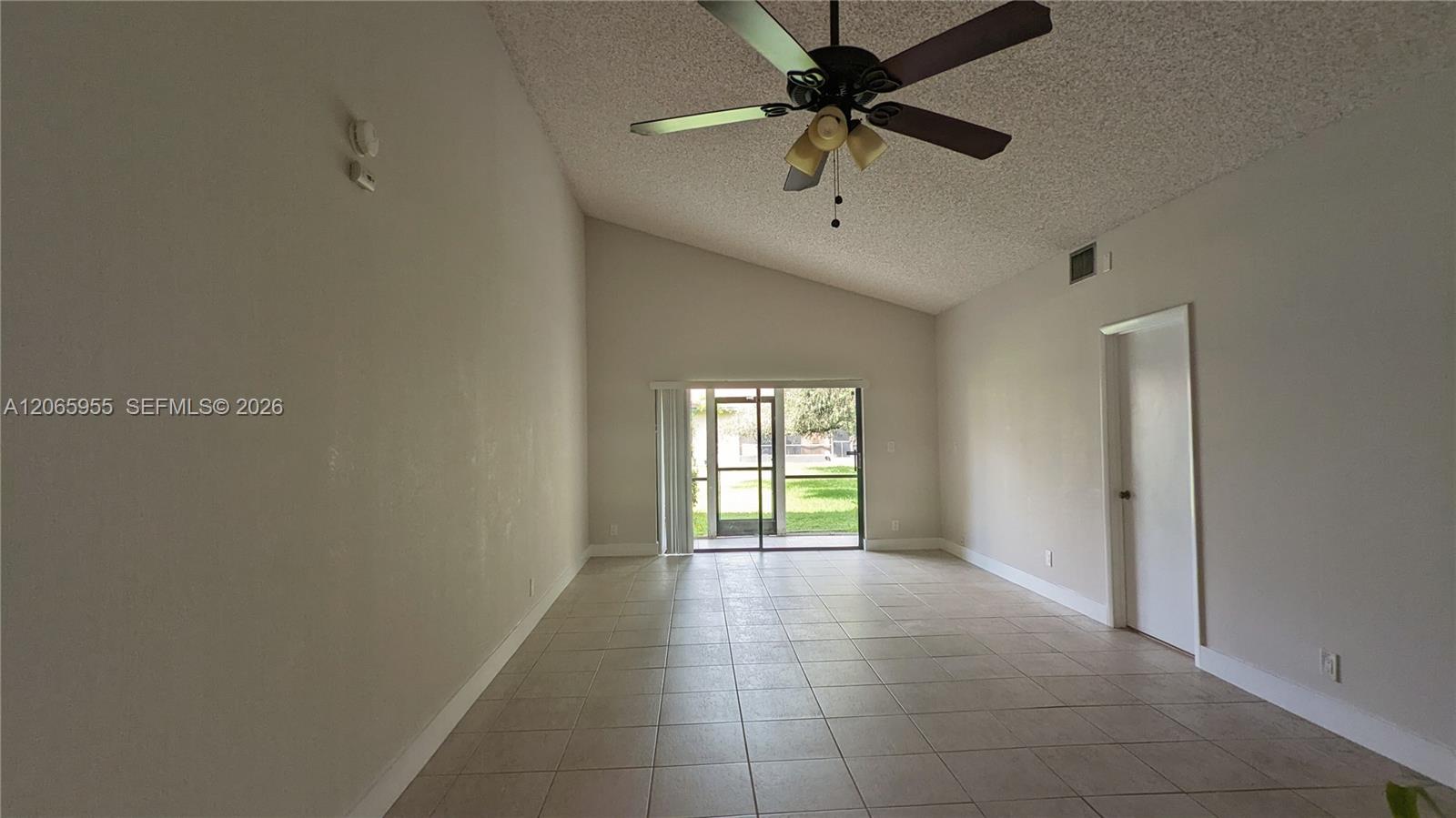 460 Lakeview Drive 4 Property Photo 23