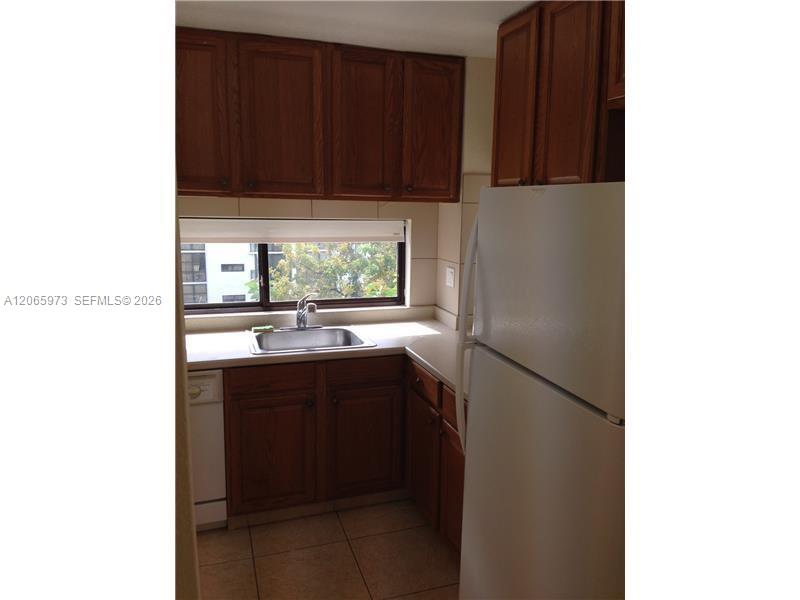 16919 N Bay Road 420 Property Photo 10