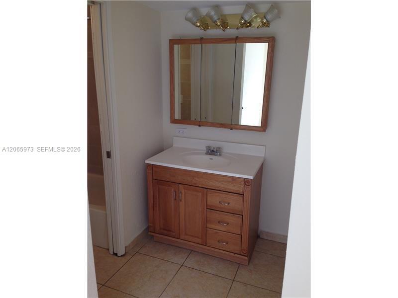 16919 N Bay Road 420 Property Photo 15