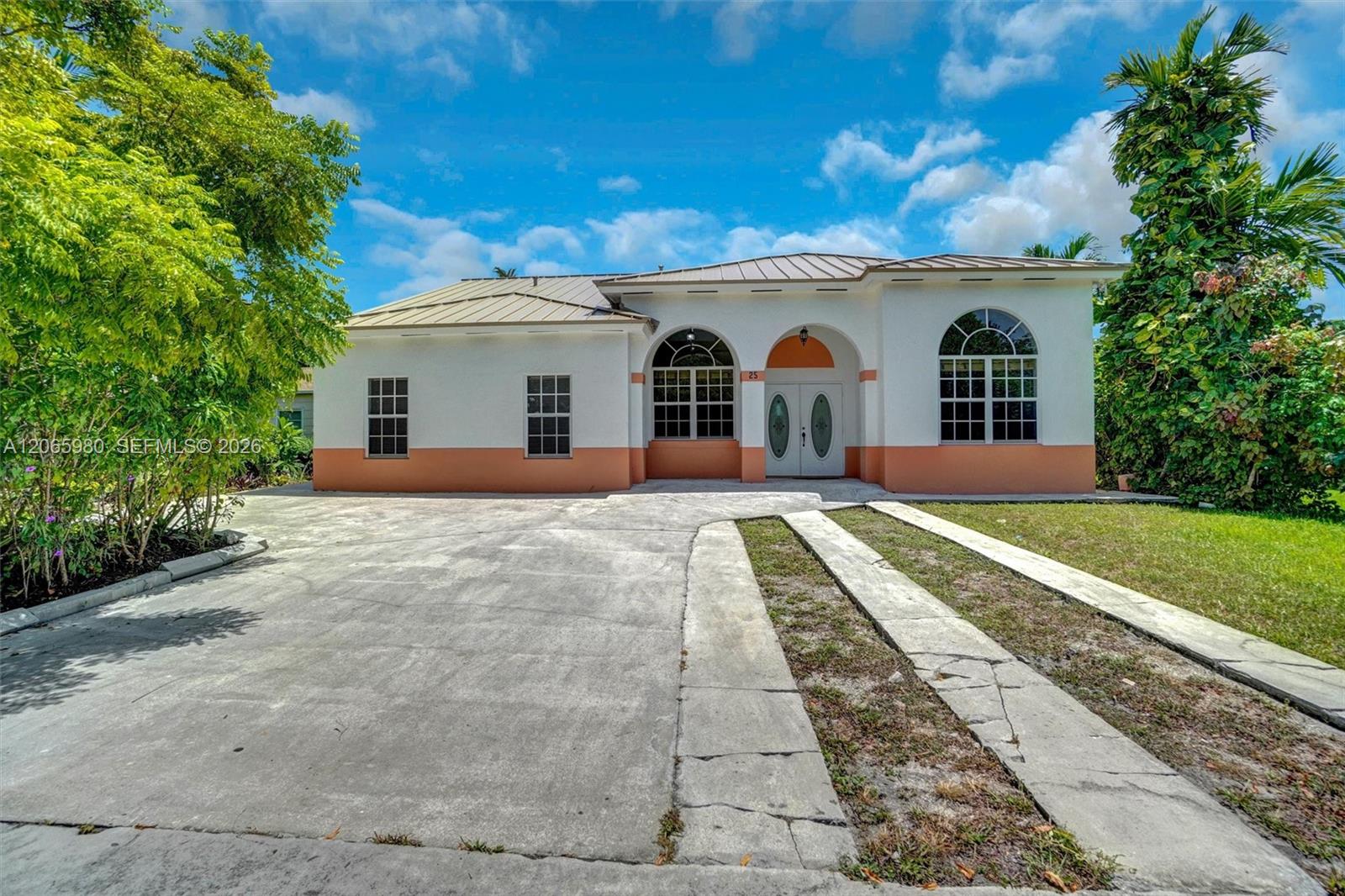 25 Ludlam Drive Property Photo 1