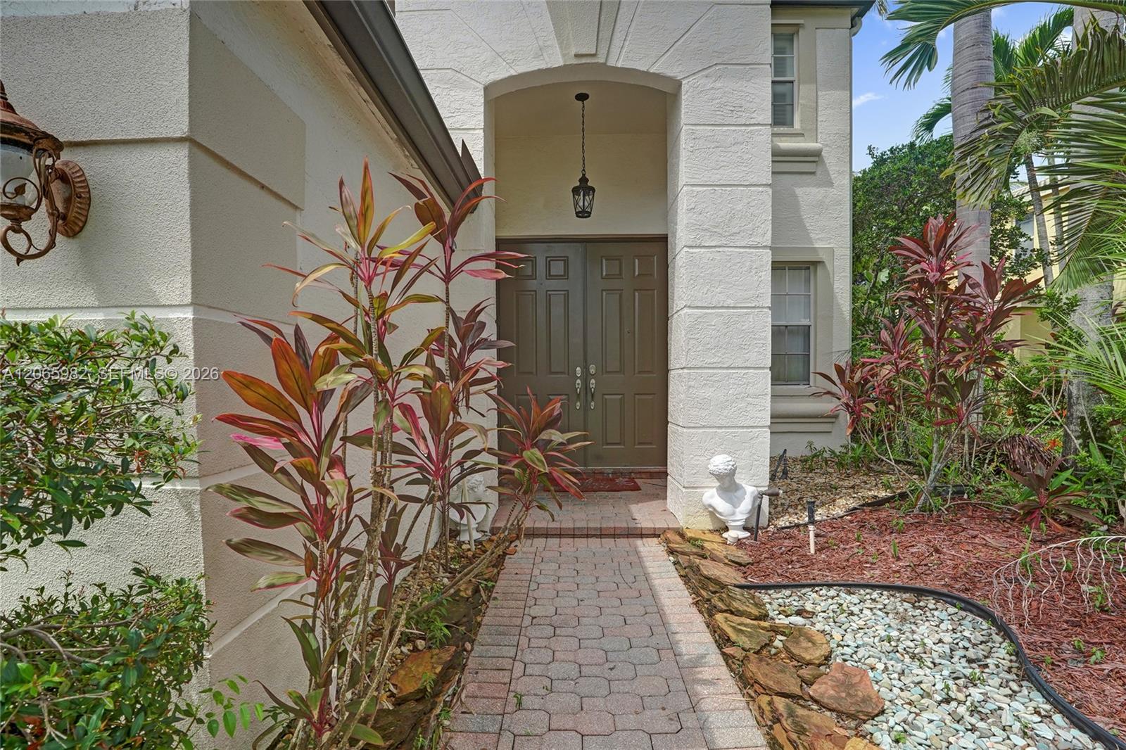 9078 Alexandra Circle Property Photo 2