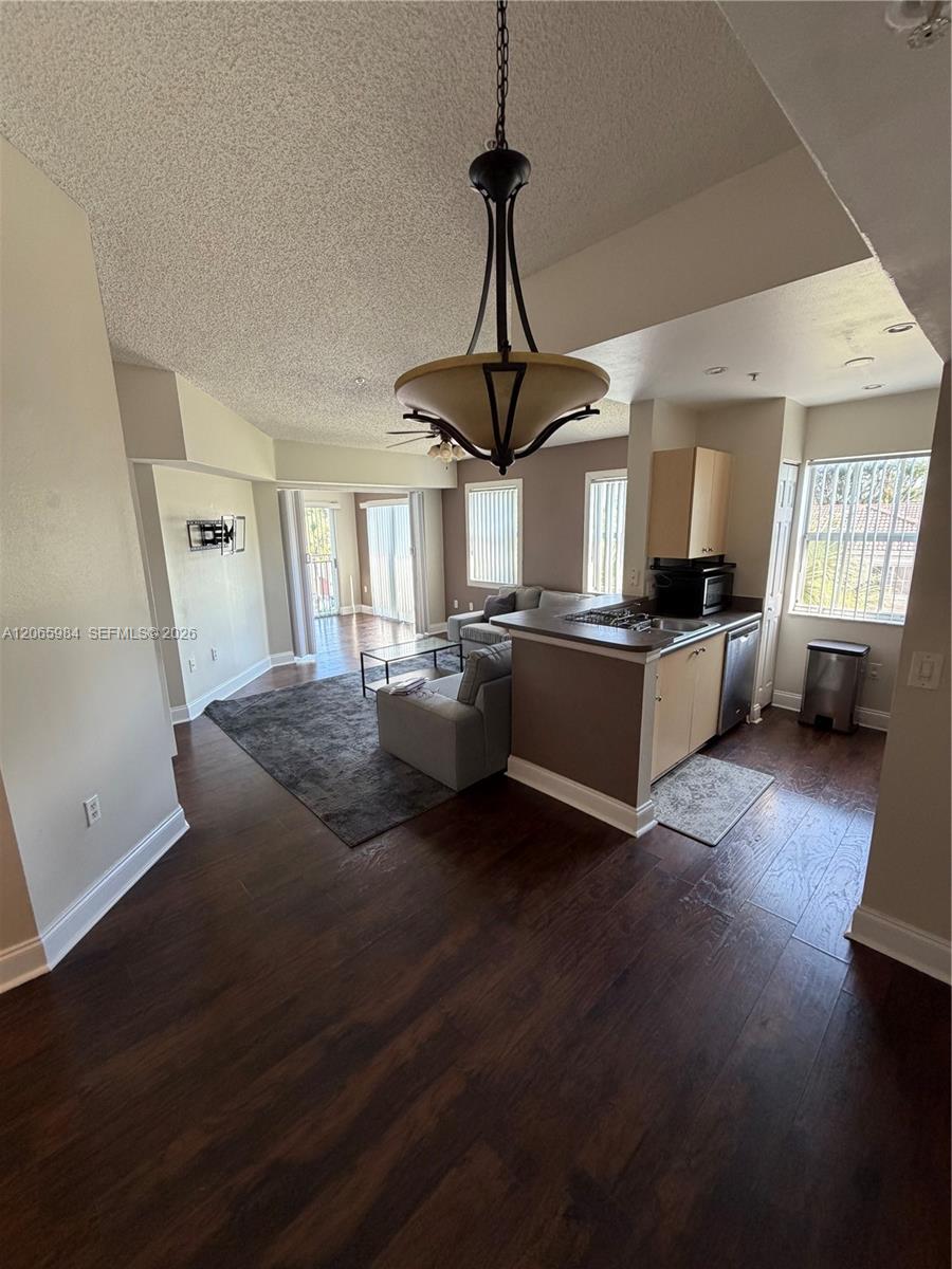 2427 Centergate Drive 301 Property Photo 4