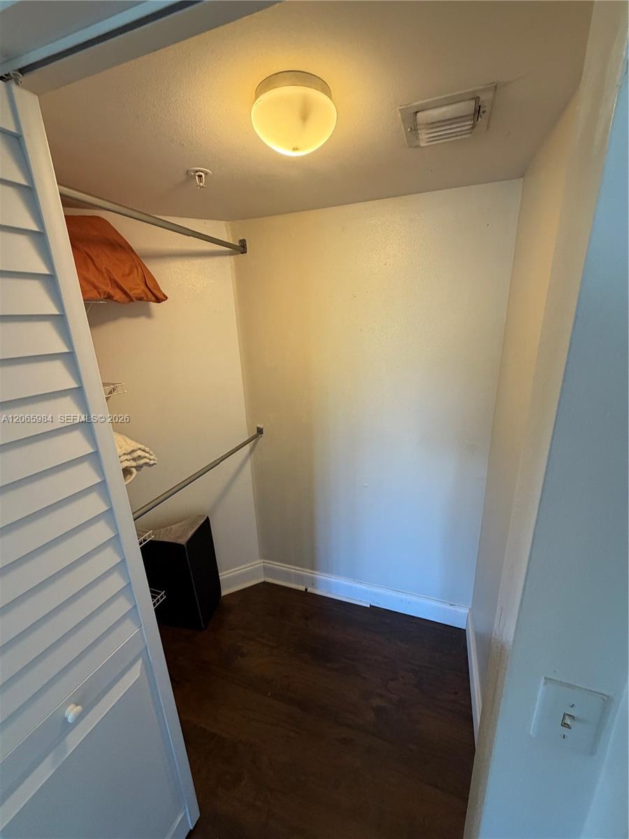 2427 Centergate Drive 301 Property Photo 14