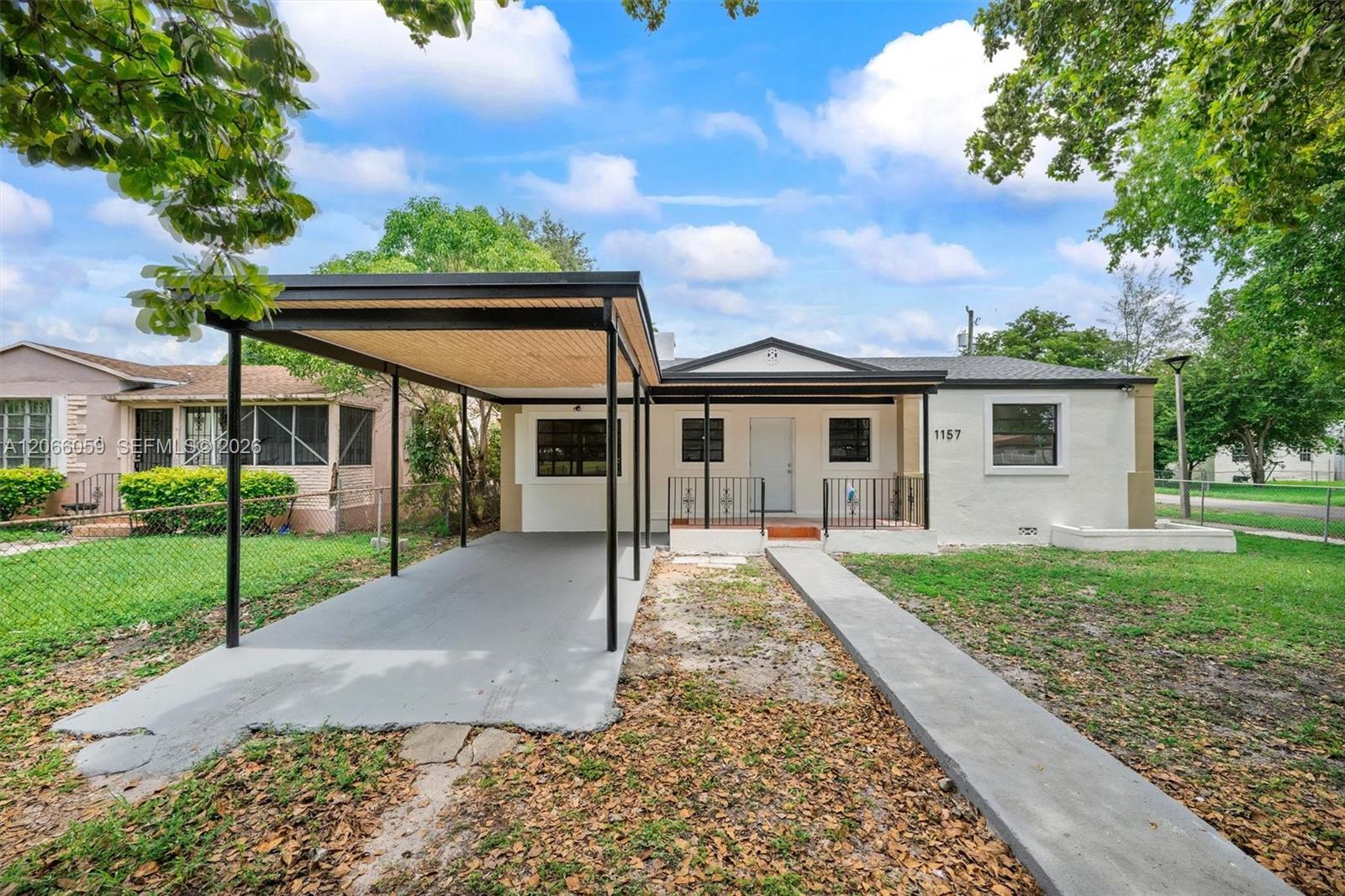 1157 Nw 45th Street Property Photo 3