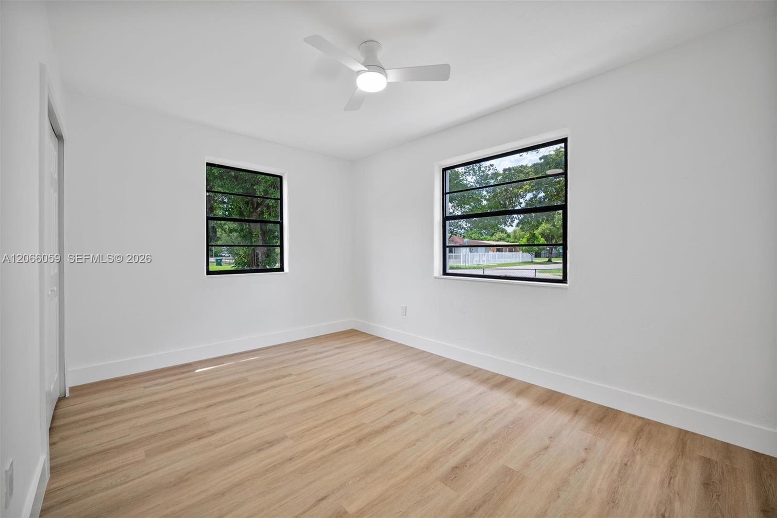 1157 Nw 45th Street Property Photo 4