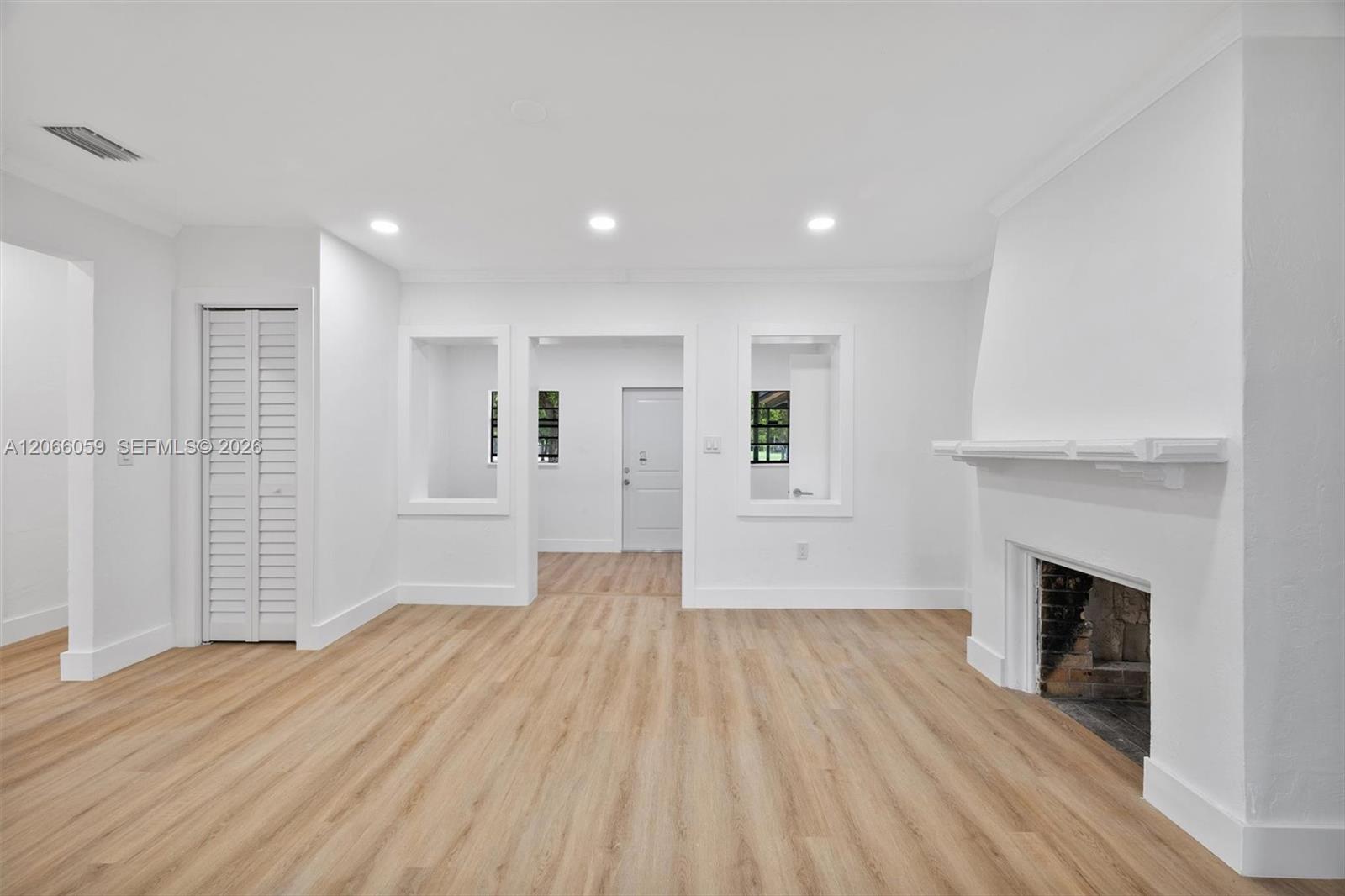 1157 Nw 45th Street Property Photo 9