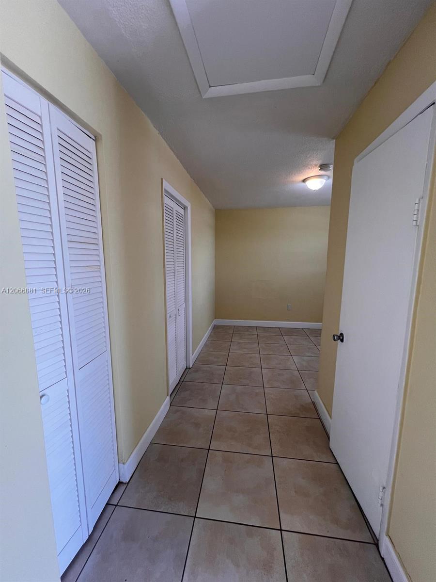 1625 Nw 35th Street A7 Property Photo 4