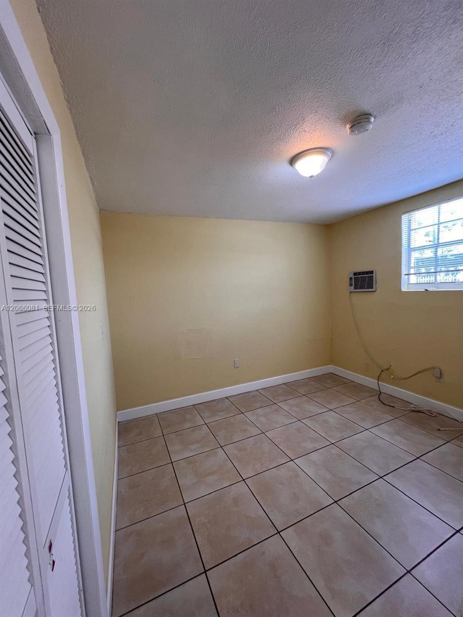 1625 Nw 35th Street A7 Property Photo 6