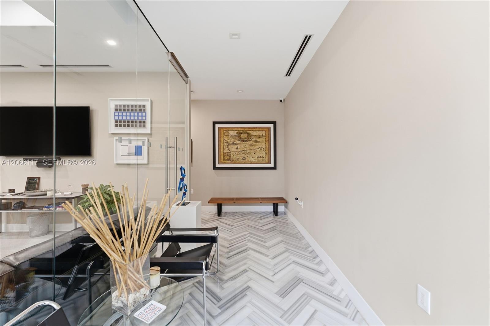 45 Valencia Avenue Property Photo 8