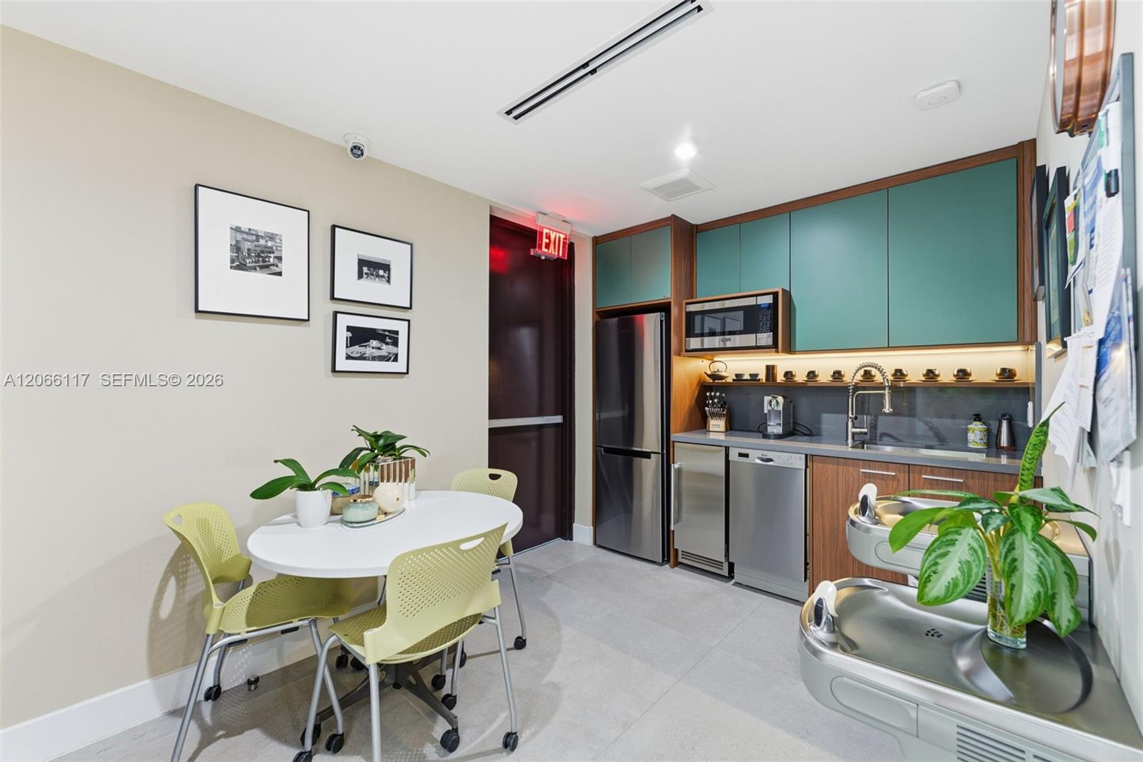 45 Valencia Avenue Property Photo 27