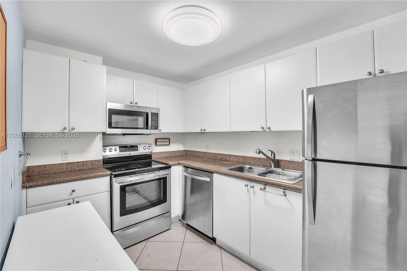 2280 Sw 32nd Avenue 403 Property Photo 4