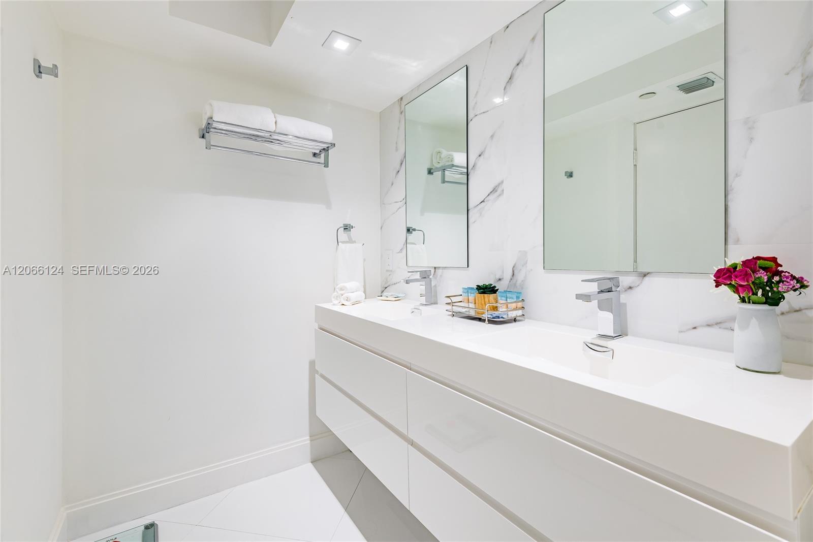 6917 Collins Avenue 720 Property Photo 17