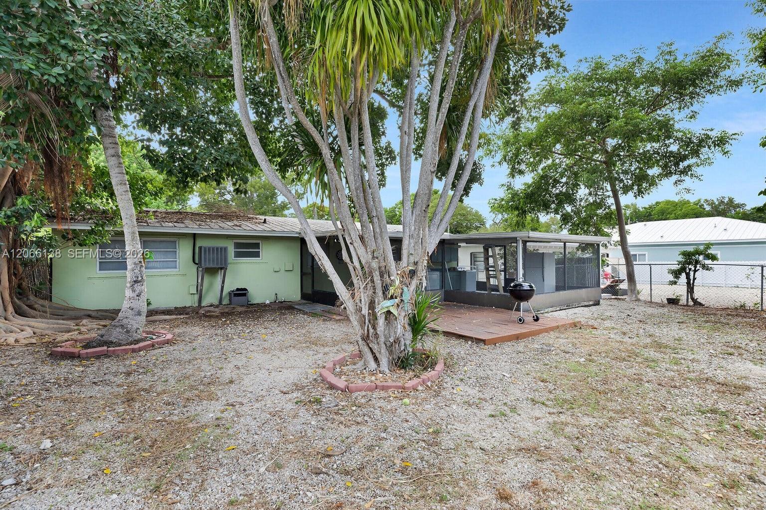 664 Colson Drive Property Photo 3