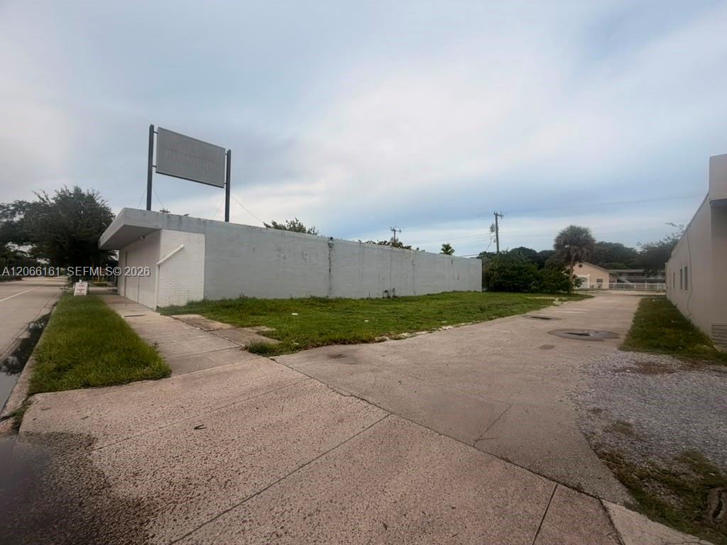 1408 Ne 4th Avenue Property Photo 5