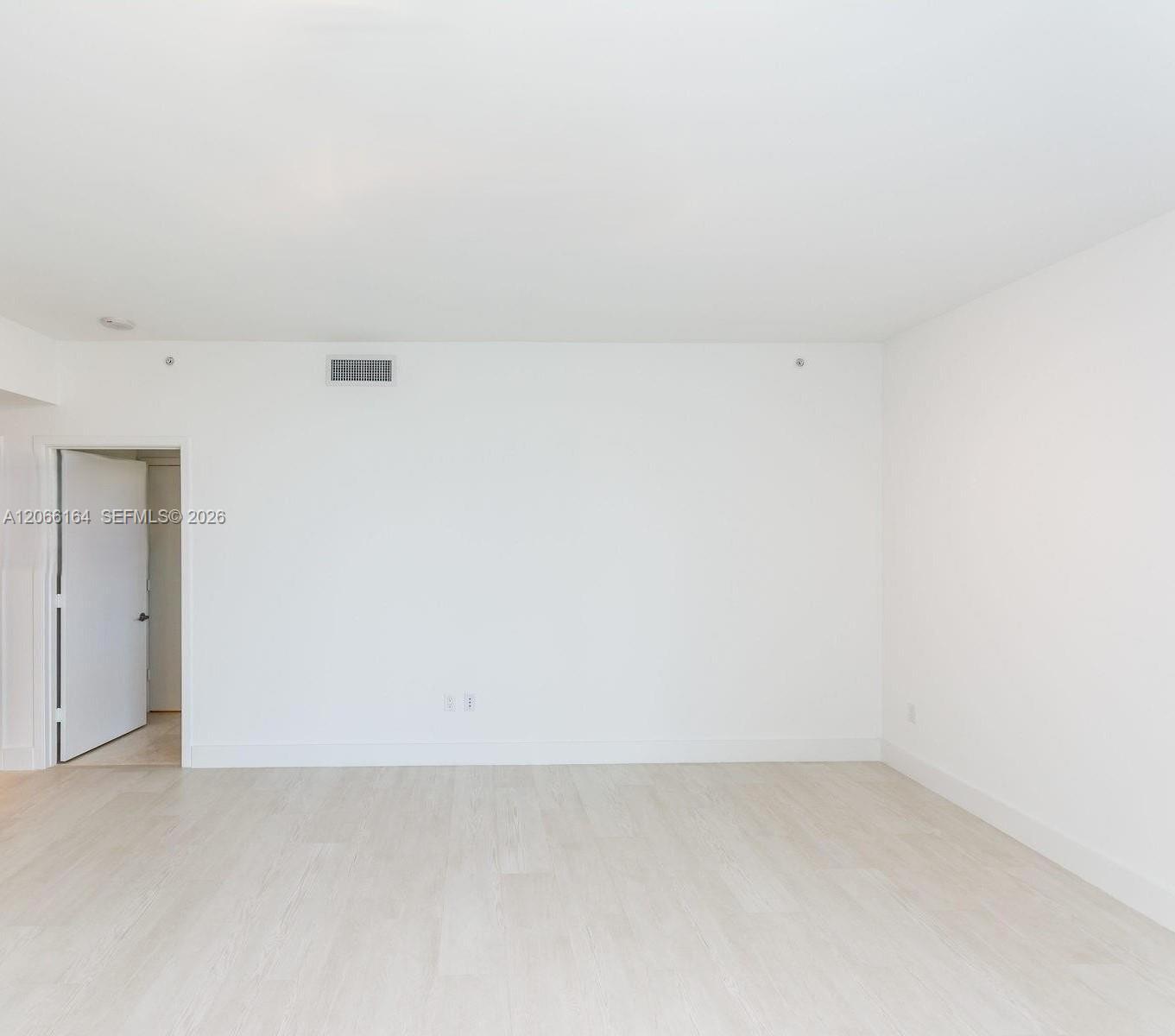 17301 Biscayne Boulevard 1004 Property Photo 10